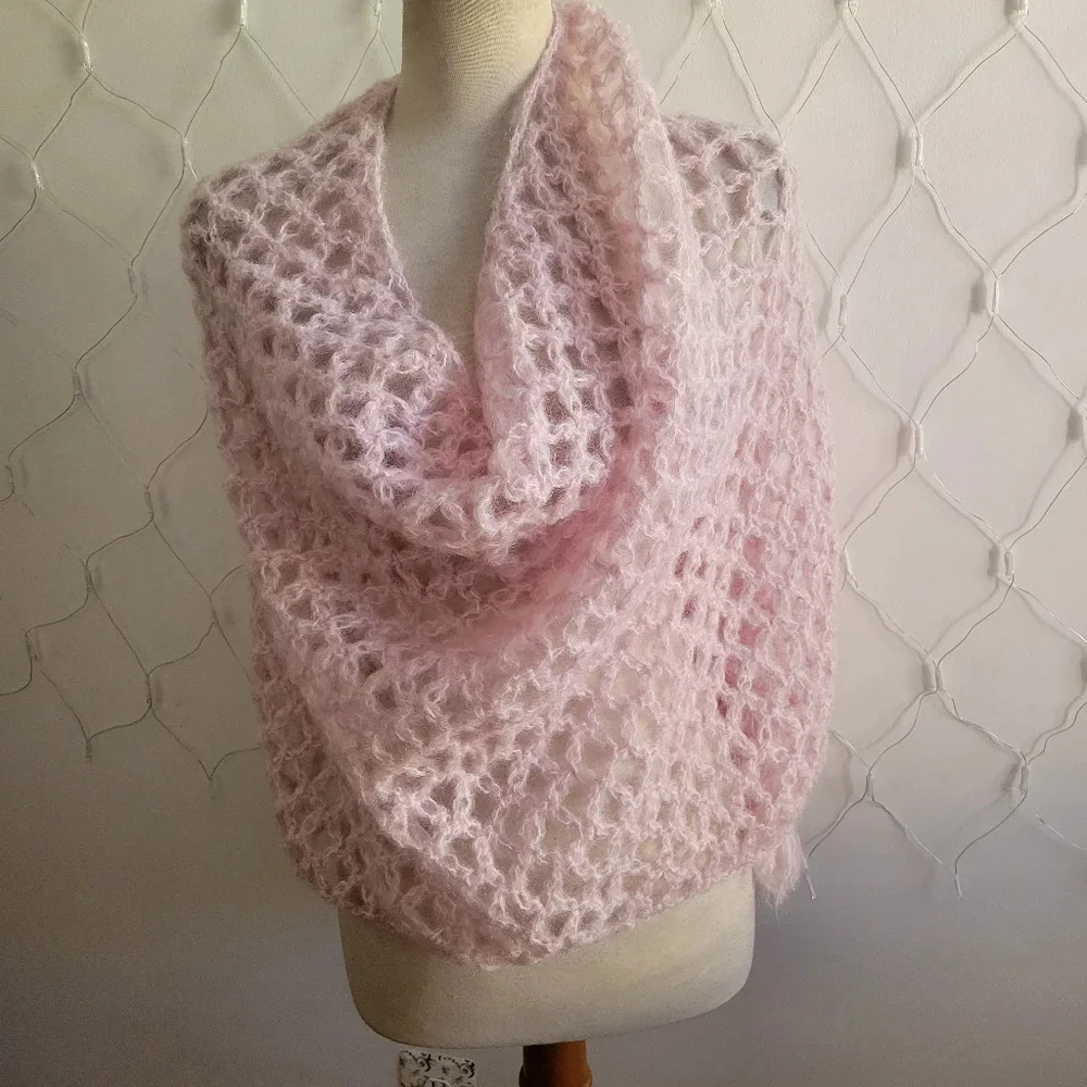 Vintage Shawl Light Pink/Mauve Crocheted Knit Wrap
